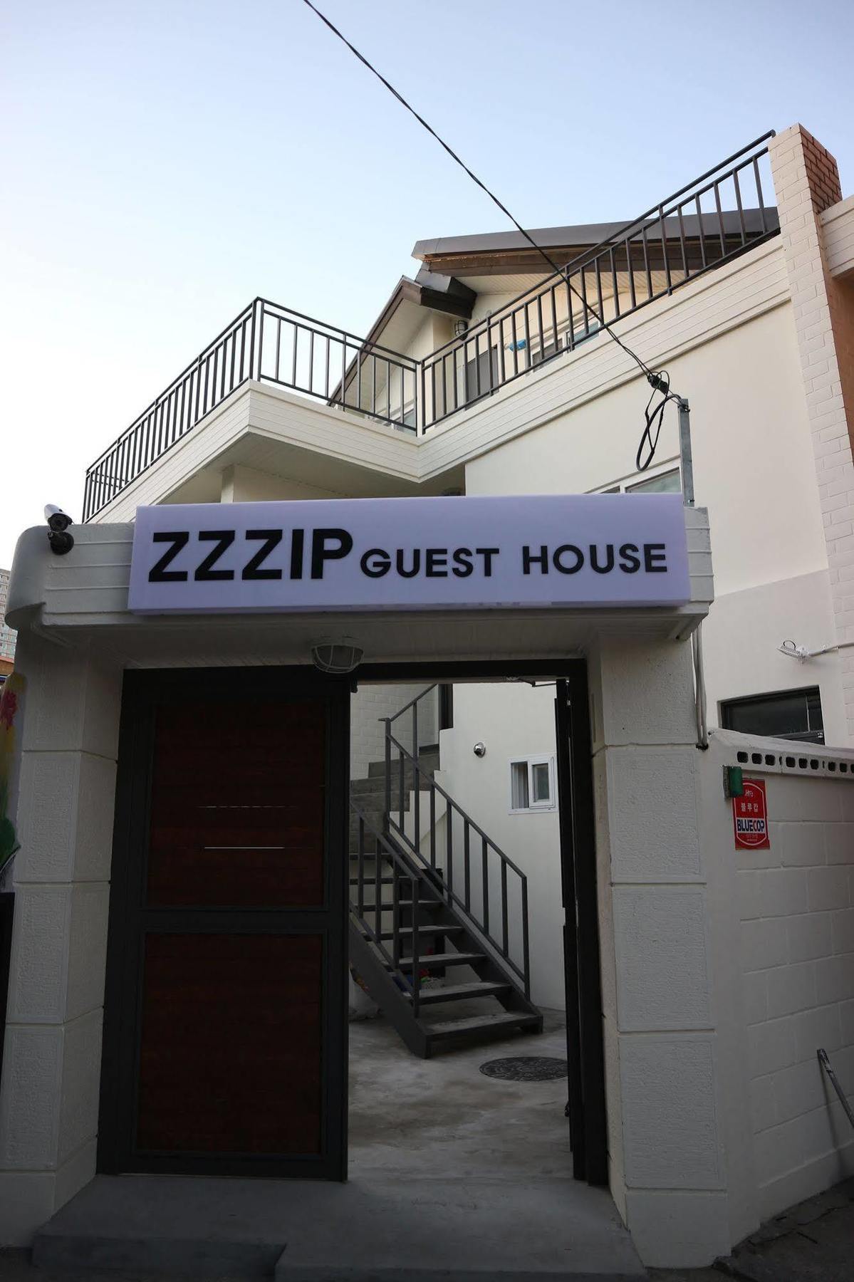 סיאול Zzzip Guesthouse In Hongdae מראה חיצוני תמונה